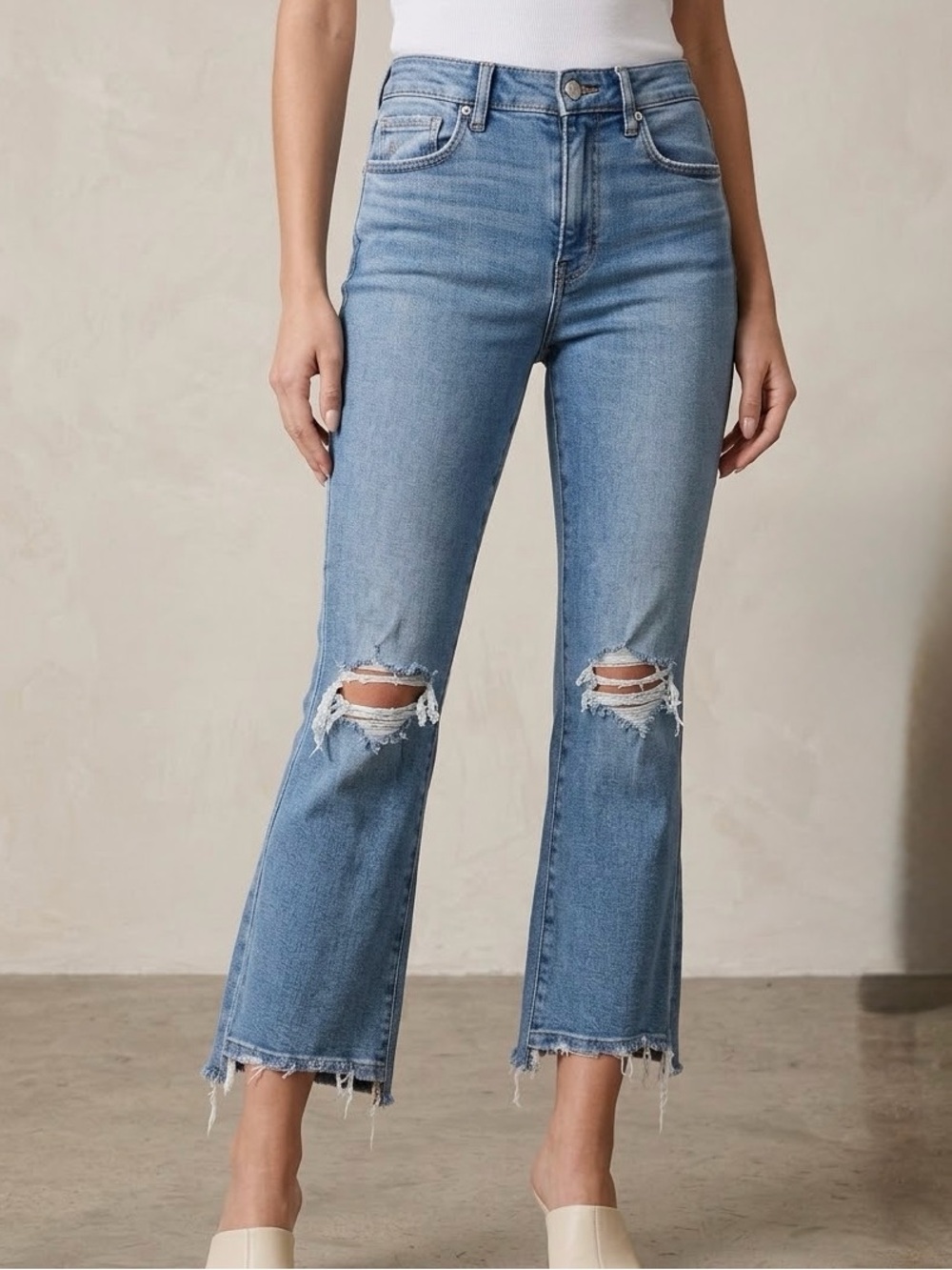 GOOD AMERICAN Good Legs Crop Mini Boot Jeans Medium Wash Distressed Frayed Hem S
